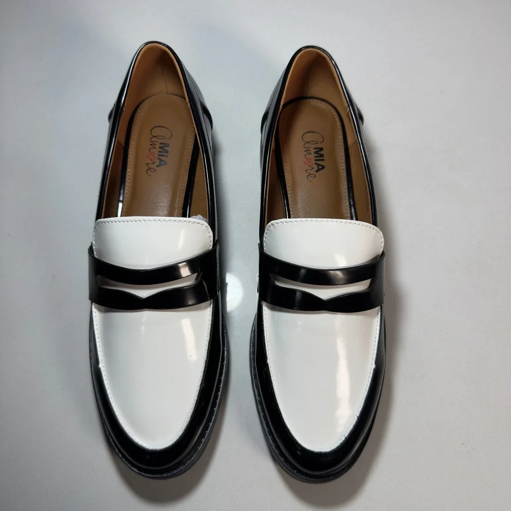 Mia Amore Hali Loafers Womens 10 Black White New Lug Sole Patent Penny Shoe